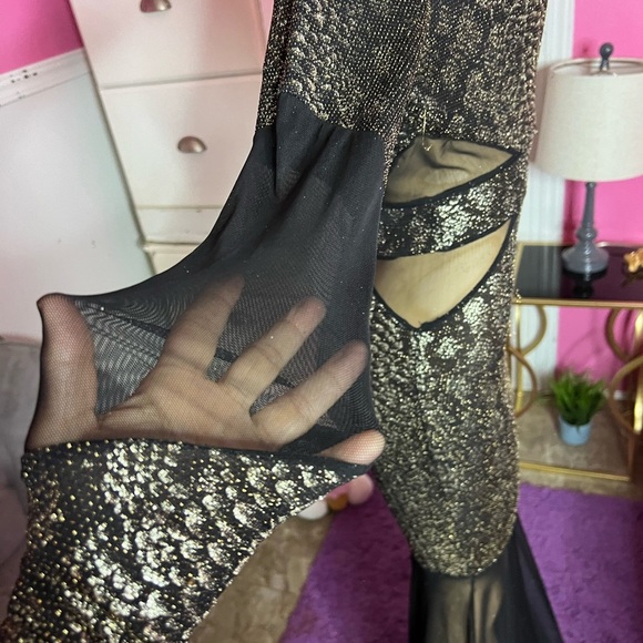 Black and Silver Patterned Dress - Picture 3 of 5